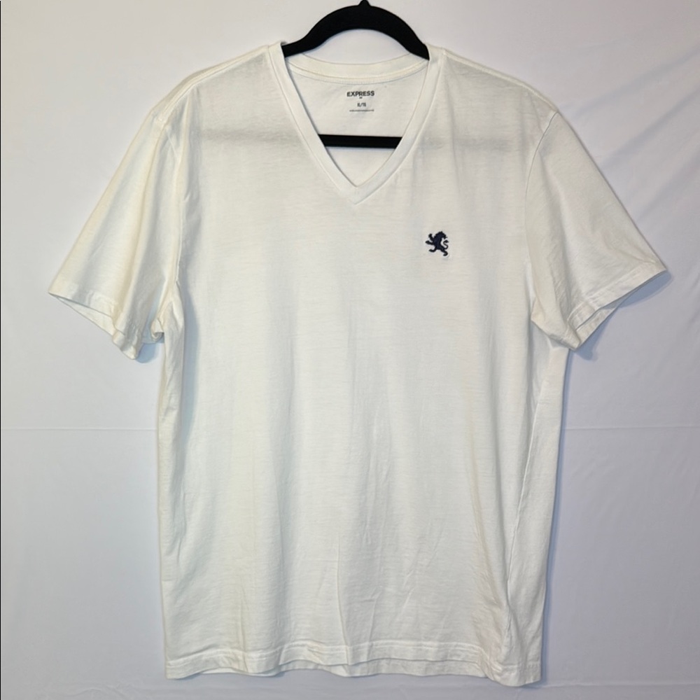 Express White Short Sleeve Tee V-Neck. A22